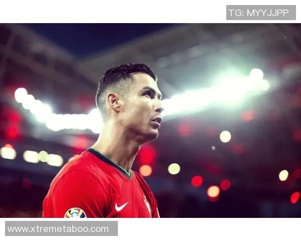 足球明星C罗在赛场上的精彩表现与传奇时刻回顾